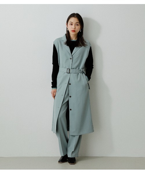 AZUL by moussy（アズールバイマウジー）の「TWILL TAILORED VEST/ツイルテイラードベスト（ベスト・レディース・ライトブルー/スモークピンク/チャコールグレー/アイボリー・MEDIUM/SMALL）」の4枚目の写真