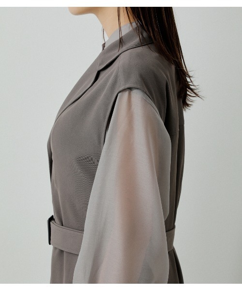 AZUL by moussy（アズールバイマウジー）の「TWILL TAILORED VEST/ツイルテイラードベスト（ベスト・レディース・ライトブルー/スモークピンク/チャコールグレー/アイボリー・MEDIUM/SMALL）」の21枚目の写真