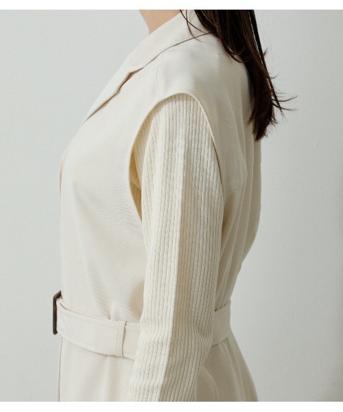 AZUL by moussy（アズールバイマウジー）の「TWILL TAILORED VEST/ツイルテイラードベスト（ベスト・レディース・ライトブルー/スモークピンク/チャコールグレー/アイボリー・MEDIUM/SMALL）」の12枚目の写真