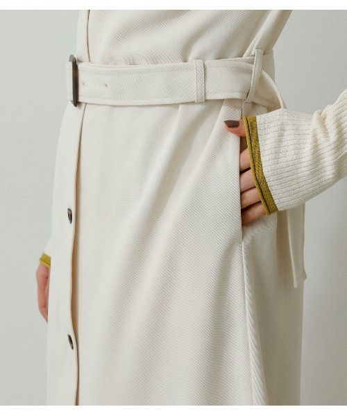 AZUL by moussy（アズールバイマウジー）の「TWILL TAILORED VEST/ツイルテイラードベスト（ベスト・レディース・ライトブルー/スモークピンク/チャコールグレー/アイボリー・MEDIUM/SMALL）」の13枚目の写真