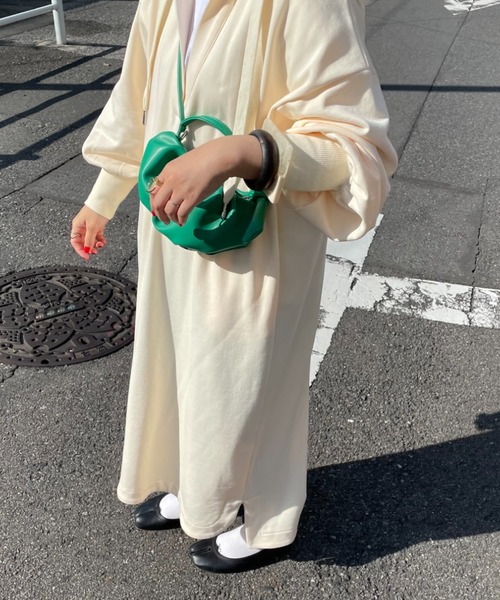 Doux archives（ドゥアルシーヴ）の「［ｗｅｂ限定］ミニ裏毛フーディーロングワンピース（ワンピース・レディース・グレー/ピンク/アイボリー・FREE）」の17枚目の写真