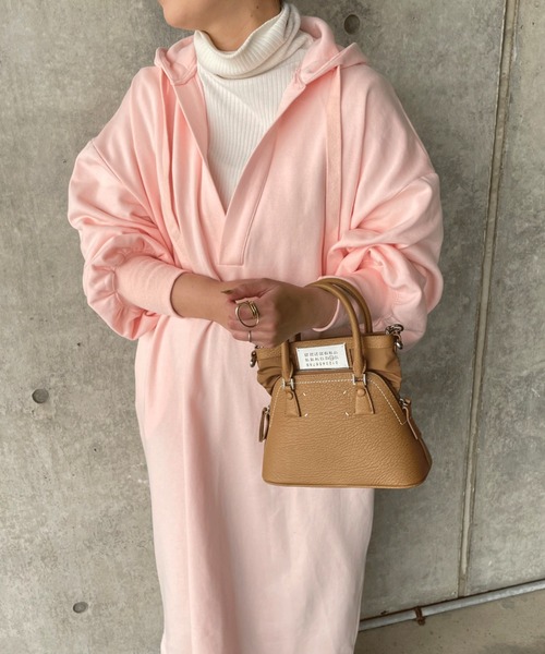 Doux archives（ドゥアルシーヴ）の「［ｗｅｂ限定］ミニ裏毛フーディーロングワンピース（ワンピース・レディース・グレー/ピンク/アイボリー・FREE）」の12枚目の写真