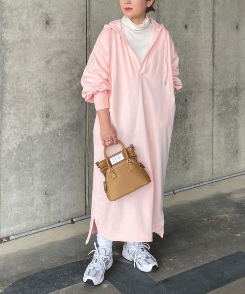 Doux archives（ドゥアルシーヴ）の「［ｗｅｂ限定］ミニ裏毛フーディーロングワンピース（ワンピース・レディース・グレー/ピンク/アイボリー・FREE）」の21枚目の写真