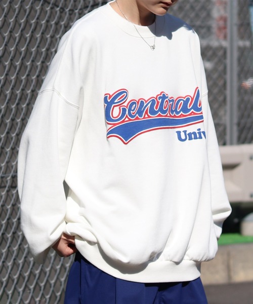 ILL'S（イルズ）の「ILL'S / イルズ カレッジロゴビッグシルエットスウェット（スウェット・メンズ・チャコールグレー/杢グレー/ワイン/ホワイト/ブラック/グリーン/ダークグレー/ライトグレー/グリーン×オレンジ・M/L）」の2枚目の写真