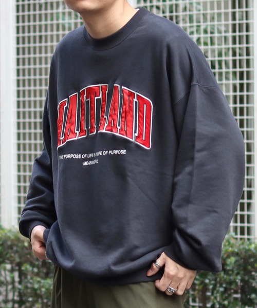 ILL'S（イルズ）の「ILL'S / イルズ カレッジロゴビッグシルエットスウェット（スウェット・メンズ・チャコールグレー/杢グレー/ワイン/ホワイト/ブラック/グリーン/ダークグレー/ライトグレー/グリーン×オレンジ・M/L）」の4枚目の写真