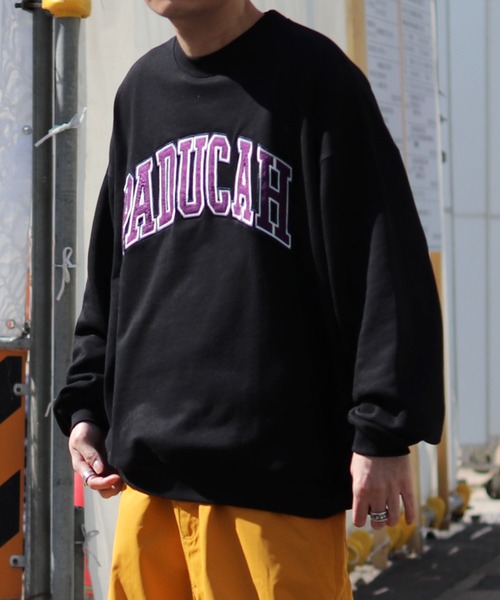 ILL'S（イルズ）の「ILL'S / イルズ カレッジロゴビッグシルエットスウェット（スウェット・メンズ・チャコールグレー/杢グレー/ワイン/ホワイト/ブラック/グリーン/ダークグレー/ライトグレー/グリーン×オレンジ・M/L）」の3枚目の写真