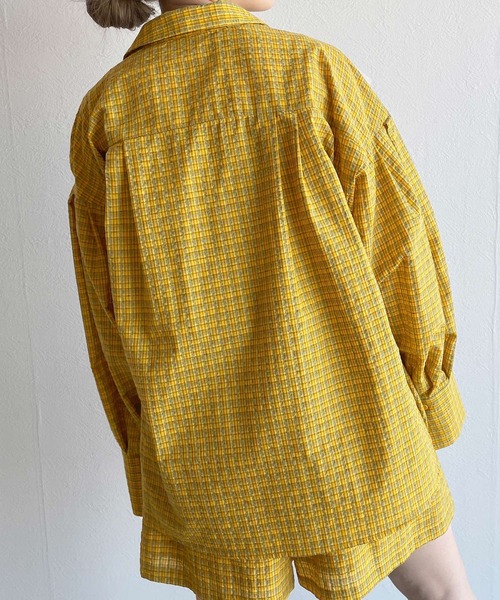 w closet（ダブルクローゼット）の「【SETUP対応】先染めチェックシャツはおり（シャツ/ブラウス・レディース・イエロー/グリーン・FREE）」の5枚目の写真