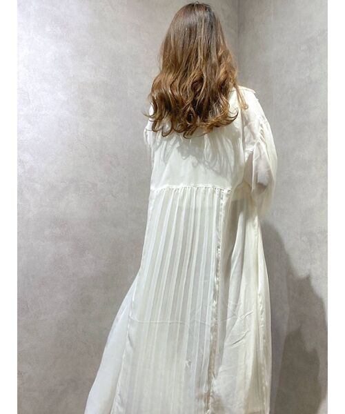 dazzlin(ダズリン)の「シアーラペルロングシャツ(シャツ/ブラウス・レディース・ラベンダー/オフホワイト・FREE)」の13枚目の写真