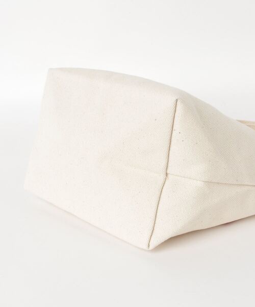 MILKFED.(ミルクフェド)の「LIFE STYLE|MILKFED. LUNCH TOTE RED(トートバッグ・レディース・ホワイト/ブラック・ONE SIZE)」の3枚目の写真