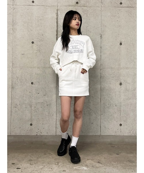 ENVYM（アンビー）の「ステッチロゴショートＰＯ（スウェット・レディース・ホワイト/ブラック/グリーン・FREE）」の16枚目の写真