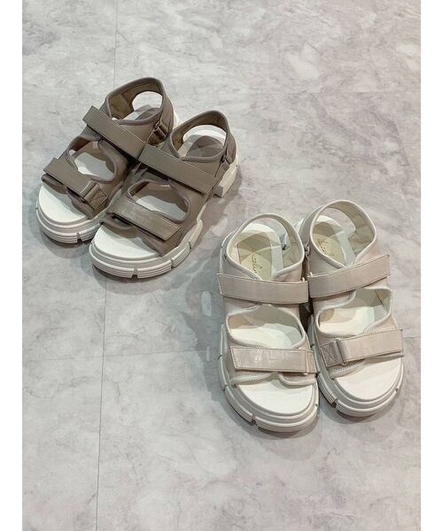 dazzlin（ダズリン）の「ペールカラースポサン（サンダル・レディース・ベージュ/オフホワイト・MEDIUM/LARGE）」の3枚目の写真
