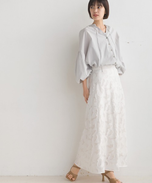 OMNES（オムネス）の「フラワージャガードAラインスカート（スカート・レディース・ホワイト/ブラック/パープル・FREE）」の7枚目の写真