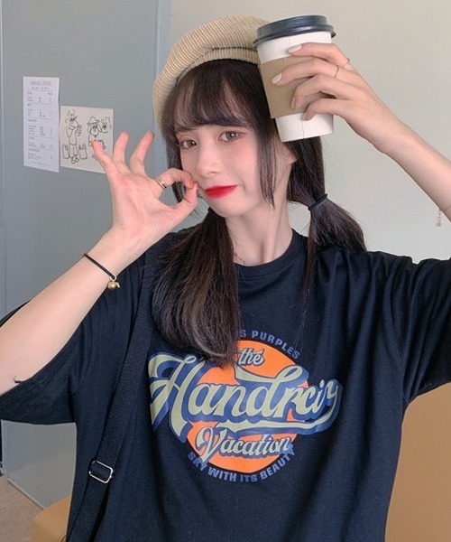 BASQUE magenta（バスクマゼンタ）の「ヴィンテージデザインプリントビッグシルエットTシャツ（Tシャツ/カットソー・レディース・ホワイト/ブラック/パープル/ブルー/ホワイト系・FREE）」の6枚目の写真