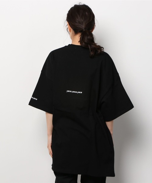 YACA（ヤーカ）の「yaca mini logo tee/ヤーカミニロゴT【unisex item】（Tシャツ/カットソー・レディース・ホワイト/ブラック・FREE）」の14枚目の写真