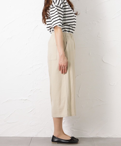 NAVY(ネイビー)の「ミントリネン クロップドパンツ(その他パンツ・レディース・カーキ/ベージュ・M/L)」の7枚目の写真
