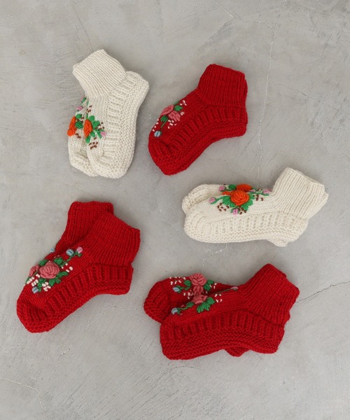 CHILD WOMAN（チャイルドウーマン）の「ネパールギルボックス刺繍ルームソックス（ソックス/靴下・レディース・アイボリー/レッド・FREE）」の7枚目の写真