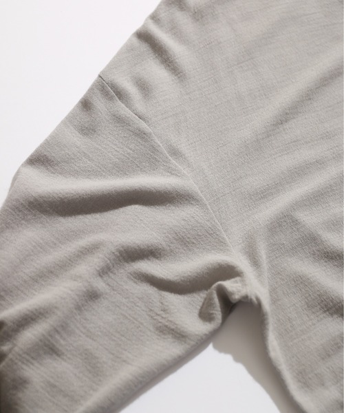 And A（アンドエー）の「unfil アンフィル / superfine merino crape-jersey cardigan スーパーファインメリノ クレープジャージー カーディガン（アンサンブル可能） / WWFL-UW125（カーディガン/ボレロ・レディース・ライトグレー/ブラック・1）」の6枚目の写真