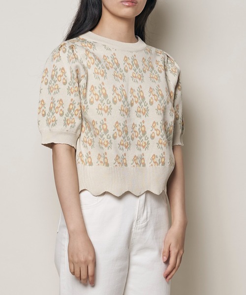 Hamble by Par Avion（ハンブルバイパラビオン）の「フラワーショートニット（ニット/セーター・レディース・グリーン/アイボリー・ONESIZE）」の5枚目の写真