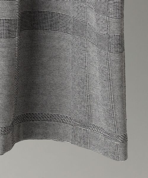 SHIPS(シップス)の「SHIPS: リンクス ジャガード ビッグ チェック Tシャツ(Tシャツ/カットソー・メンズ・ホワイト/ライトグリーン/ネイビー/その他・SMALL/MEDIUM/LARGE/X-LARGE)」の21枚目の写真