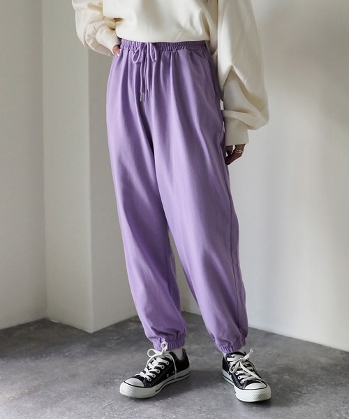 Riberry(リベリー)の「カラースウェットパンツ(スウェットパンツ・レディース・ホワイト/パープル/ピンク/オレンジ/グリーン/グレー・MEDIUM)」の4枚目の写真