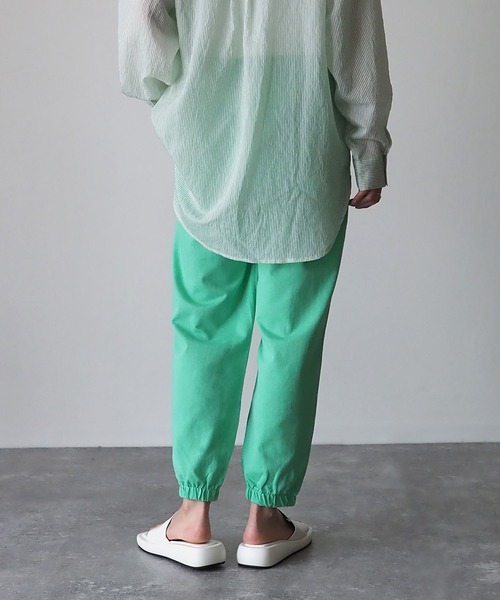 Riberry(リベリー)の「カラースウェットパンツ(スウェットパンツ・レディース・ホワイト/パープル/ピンク/オレンジ/グリーン/グレー・MEDIUM)」の11枚目の写真