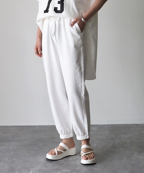 Riberry(リベリー)の「カラースウェットパンツ(スウェットパンツ・レディース・ホワイト/パープル/ピンク/オレンジ/グリーン/グレー・MEDIUM)」の8枚目の写真