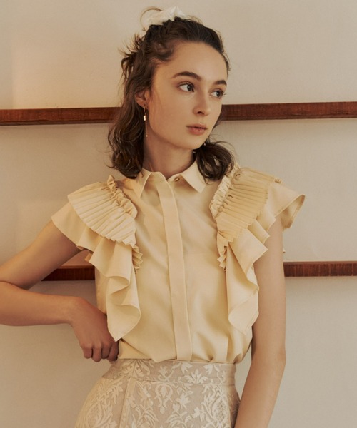 安い直送 プリーツラッフルボリュームブラウス シャツ ブラウス シャツ ブラウス トップス Istoire エイミーイストワール のシャツ ブラウス プリーツラッフルボリュームブラウス 0 を購入できます Eimy Eimy Istoire エイミーイストワール