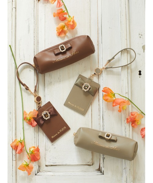 Maison de FLEUR（メゾンドフルール）の「ZOZOTOWN限定ビジュー