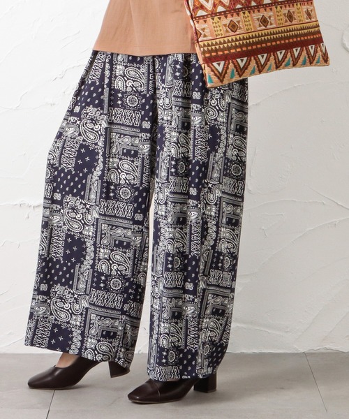 NAVY（ネイビー）の「レーヨンワイドパンツ（その他パンツ・レディース・ブラック/ネイビー/カーキ/ブルー/チャコール・M/L）」の5枚目の写真