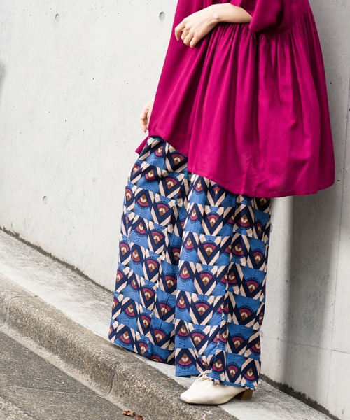 NAVY（ネイビー）の「レーヨンワイドパンツ（その他パンツ・レディース・ブラック/ネイビー/カーキ/ブルー/チャコール・M/L）」の11枚目の写真