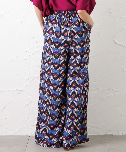 NAVY（ネイビー）の「レーヨンワイドパンツ（その他パンツ・レディース・ブラック/ネイビー/カーキ/ブルー/チャコール・M/L）」の17枚目の写真