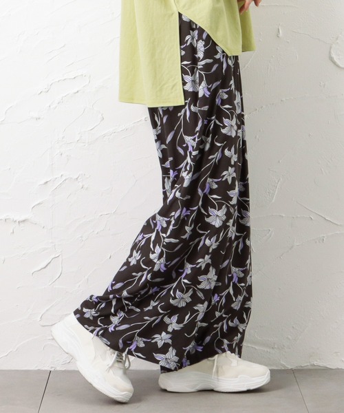 NAVY（ネイビー）の「レーヨンワイドパンツ（その他パンツ・レディース・ブラック/ネイビー/カーキ/ブルー/チャコール・M/L）」の21枚目の写真