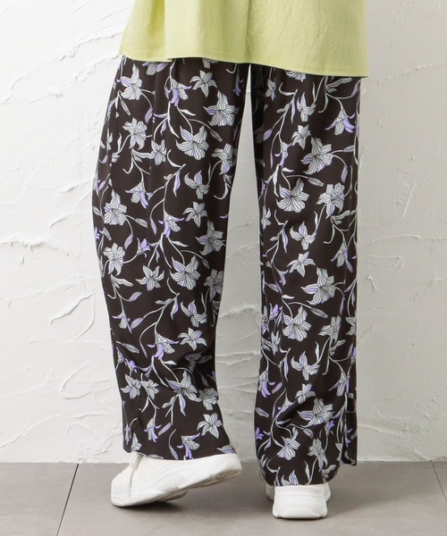 NAVY（ネイビー）の「レーヨンワイドパンツ（その他パンツ・レディース・ブラック/ネイビー/カーキ/ブルー/チャコール・M/L）」の22枚目の写真