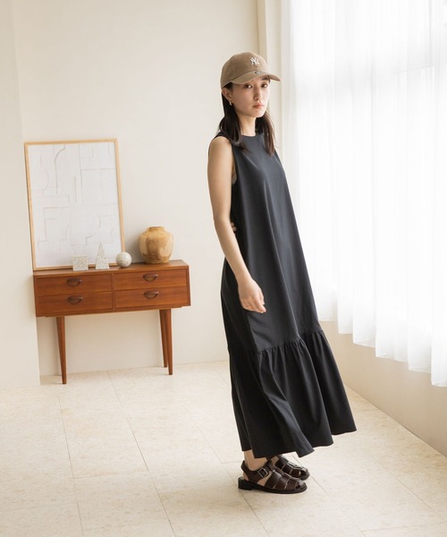 LOWRYS FARM(ローリーズファーム)の「ティアードワンピースノースリーブ 281315(ワンピース・レディース・ブラック/ブラウン/オレンジ/アイボリー・FREE)」の13枚目の写真