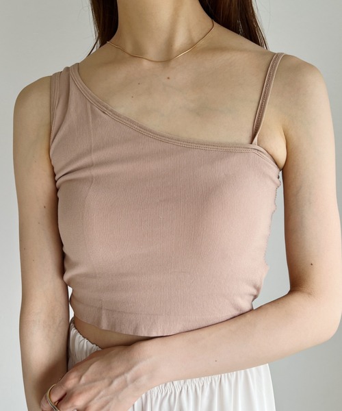 CLEA(クレア)の「カップ付アシメクロップタンクキャミ(タンクトップ・レディース・ホワイト/チャコールグレー/ブラック/ベージュ・FREE)」の15枚目の写真