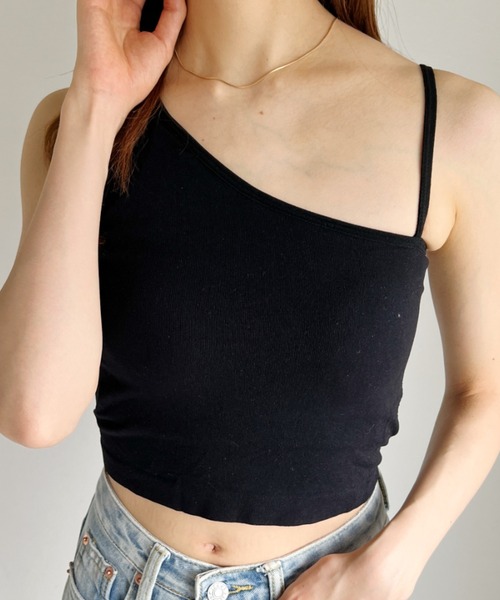 CLEA(クレア)の「カップ付アシメクロップタンクキャミ(タンクトップ・レディース・ホワイト/チャコールグレー/ブラック/ベージュ・FREE)」の8枚目の写真