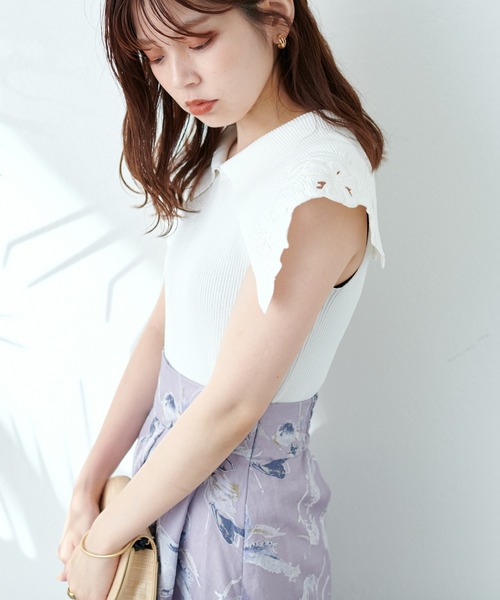 natural couture(ナチュラルクチュール)の「WEB限定カラー有り/刺繍衿強撚リブニット(ニット/セーター・レディース・ブラック/ブラウン/オフホワイト/オレンジ/グリーン・FREE)」の8枚目の写真