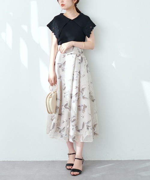 natural couture(ナチュラルクチュール)の「WEB限定カラー有り/刺繍衿強撚リブニット(ニット/セーター・レディース・ブラック/ブラウン/オフホワイト/オレンジ/グリーン・FREE)」の14枚目の写真
