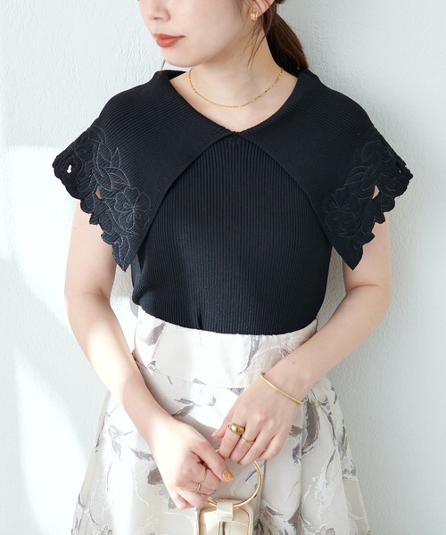 natural couture(ナチュラルクチュール)の「WEB限定カラー有り/刺繍衿強撚リブニット(ニット/セーター・レディース・ブラック/ブラウン/オフホワイト/オレンジ/グリーン・FREE)」の11枚目の写真