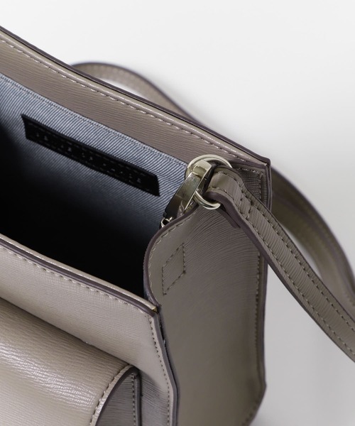 SENSE OF PLACE by URBAN RESEARCH(センスオブプレイスバイアーバンリサーチ)の「2WAYポケットスクエアショルダーバッグ(ショルダーバッグ・レディース・ブラック/オレンジ/ライトベージュ/グリーン・ONE)」の6枚目の写真