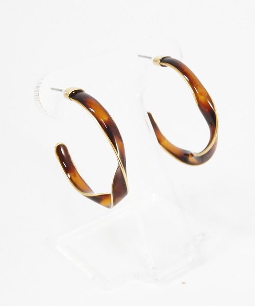 The Rule(ザルール)の「The Rule ザルール:Celadon twist hoop pierced earring:ねじり フープピアス(ピアス(両耳用)・レディース・ホワイト/ブラウン/グレー/クリア・FREE)」の8枚目の写真