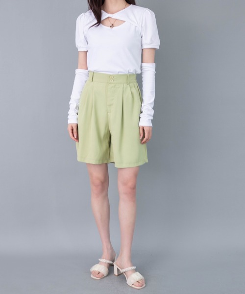 solleim(ソルレム)の「ツータックショートパンツ(その他パンツ・レディース・ブラック/ベージュ/グリーン・M)」の12枚目の写真
