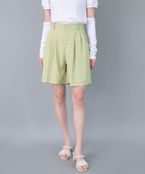 solleim(ソルレム)の「ツータックショートパンツ(その他パンツ・レディース・ブラック/ベージュ/グリーン・M)」の13枚目の写真
