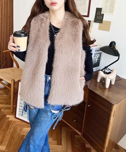 seyto フェイクファーベスト ブラック 新品タグ付き 完売商品 seyto（セイト）の「Jacquard cut fake fur vest / ジャガード