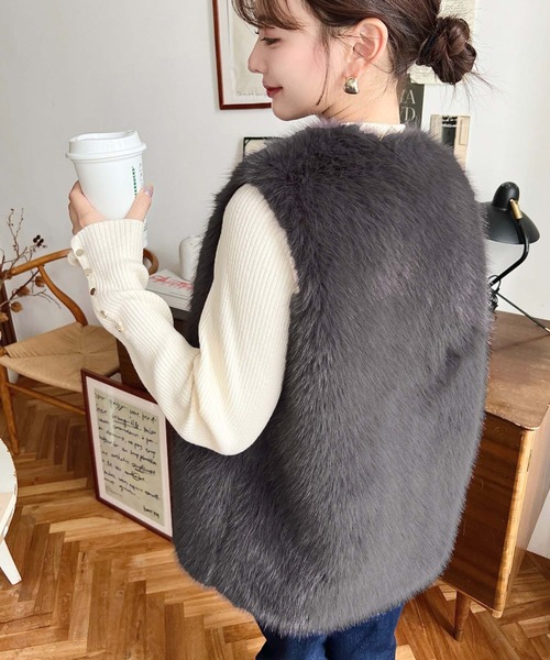 moment+（モーメントプラス）の「【累計販売枚数1万枚突破！】Vネック