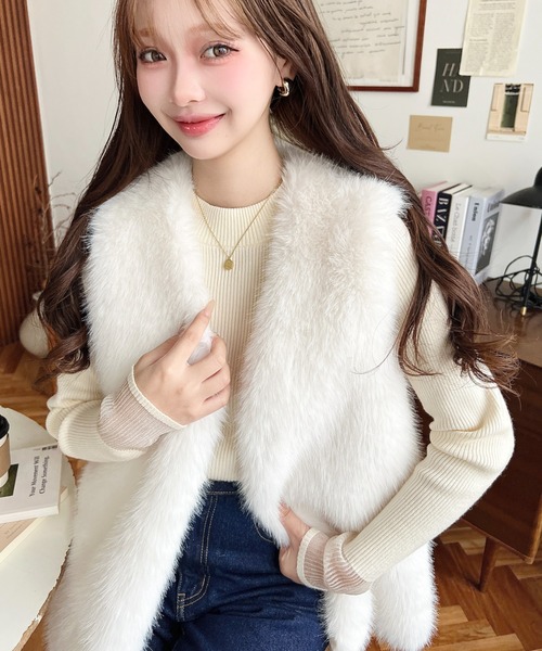 セール】【累計販売枚数1万枚突破！】Vネックロングフェイクファー