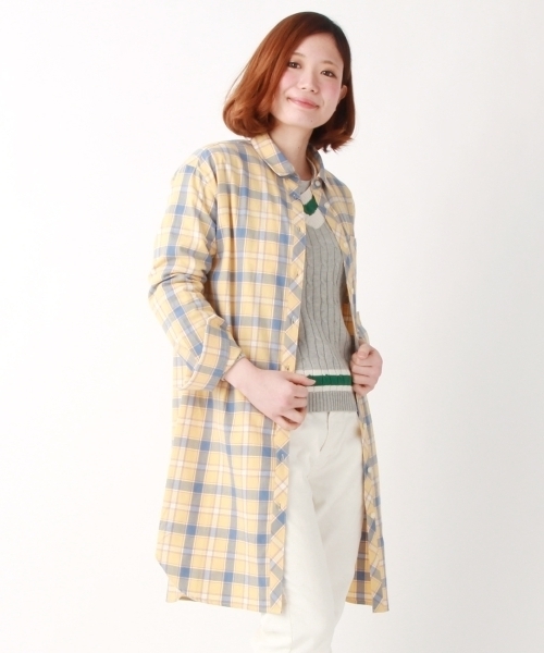 THE EMPORIUM（ジエンポリアム）の「コットンシャツワンピース（シャツワンピース・レディース・ブルー系1/ブルー/イエロー/レッド・38/40）」の4枚目の写真