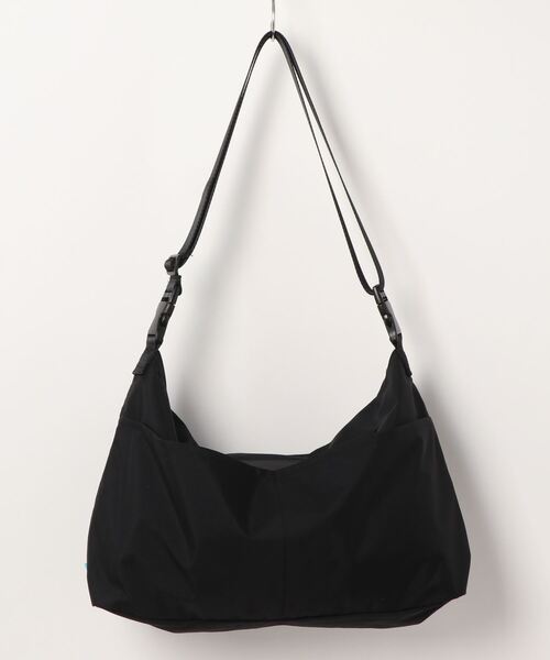 NAUGHTIAM（ノーティアム）の「【NAUGHTIAM/ノーティアム】ブリザテック ショルダーバッグM（ショルダーバッグ・メンズ・ブラック/ベージュ/ネイビー/サックスブルー・FREE）」の5枚目の写真