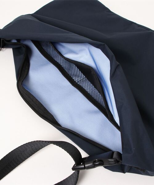 NAUGHTIAM（ノーティアム）の「【NAUGHTIAM/ノーティアム】ブリザテック ショルダーバッグM（ショルダーバッグ・メンズ・ブラック/ベージュ/ネイビー/サックスブルー・FREE）」の8枚目の写真