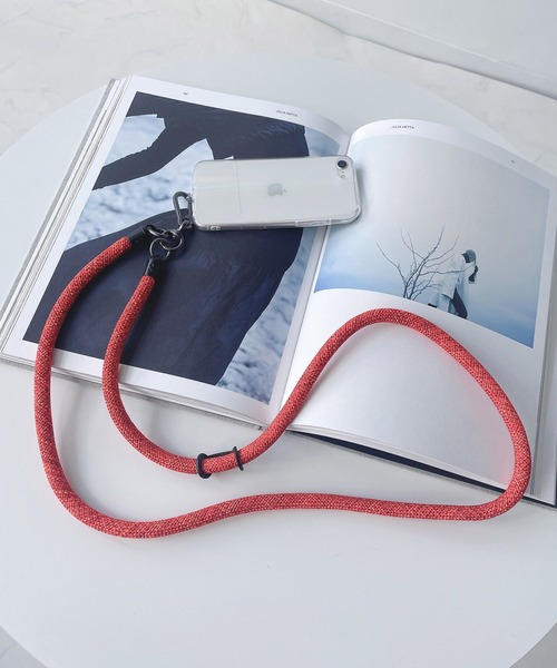 AS KNOW AS plus（アズノゥアズプラス）の「futo コードストラップ（スマホグッズ・レディース・ブラック/カーキ/ライトグリーン/ホワイト×ブラック/ブラック×ホワイト/ブルー/ブルー系その他/ホワイト×パープル/オレンジ系その他/ピンク系その他/グリーン系その他/コーラルピンク/パープル/ピンク・FREE）」の14枚目の写真